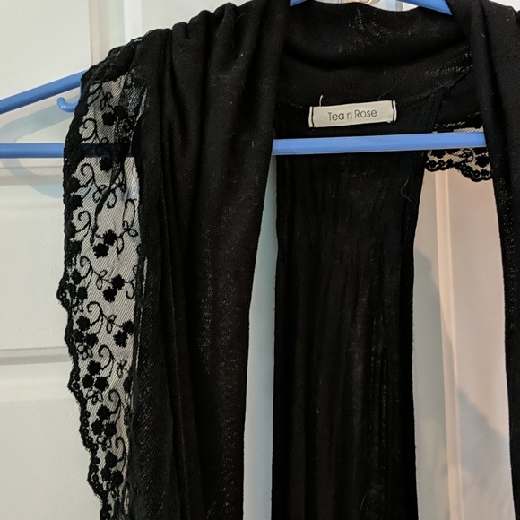 Tea n Rose vest - Picture 2 of 3